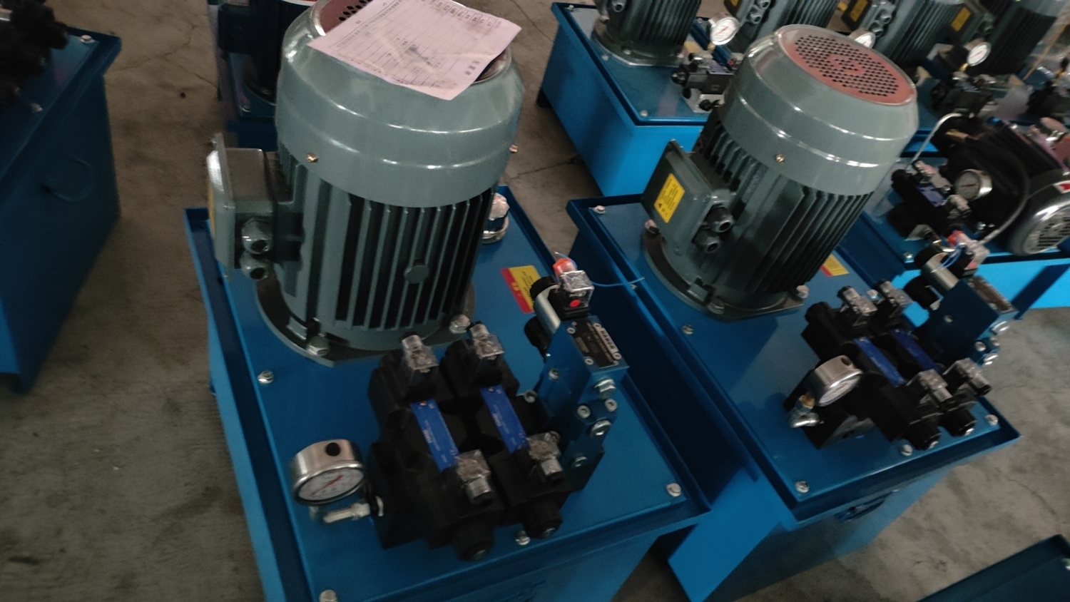 <span style="font-style: italic;">Мы приглашаем к сотрудничеству производителей, официальных поставщиков гидравлического и электрического оборудования, если Ваш продукт соответствует высоким стандартам качества, может составить конкуренцию аналогам по стоимости, а также имеет заводскую гарантию, подробную документацию по сборке, эксплуатации и техническому обслуживанию, тогда мы готовы презентовать и продвигать Ваше оборудование на рынке Казахстана на взаимовыгодных условиях. </span>